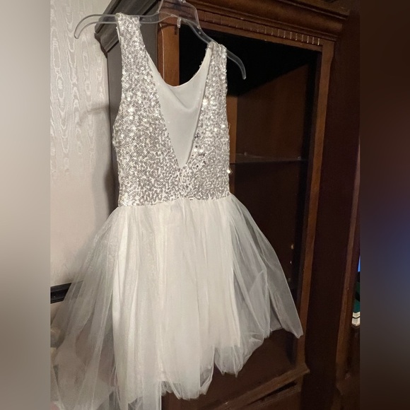Red Clover White Sequin Mini Dress - Picture 2 of 3